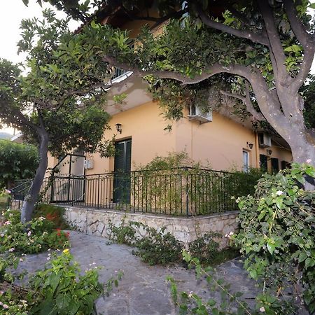 Cosy Budget Rooms To Rent In Ipsos Corfu Exterior foto